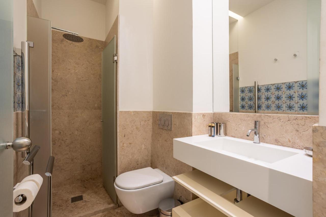 شقة Chic Tailor Made Flat In Chiado Lisboa المظهر الخارجي الصورة